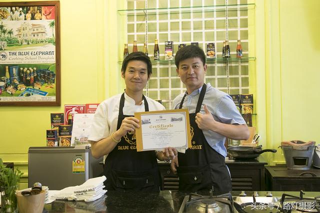 厉害了！在曼谷这家餐厅，竟然可以跟着泰王室御厨的女儿学厨艺