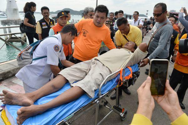 外媒关注泰国游船倾覆事件：遇难者增至40人 中国游客伤亡不小