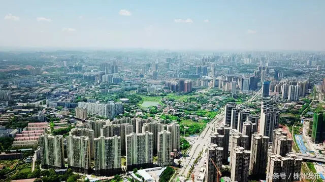 要闻速览：2018上半年全市经济运行情况丨炎陵黄桃“飞”出国门，与新加坡签售8吨