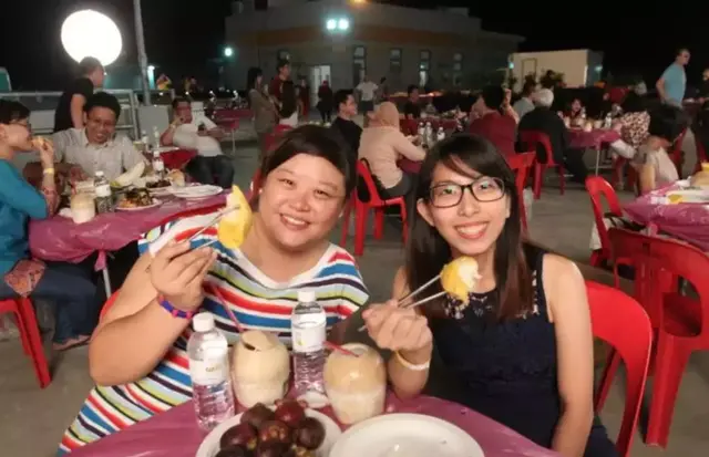 新加坡名品榴莲大吃会！更有美味山竹红毛丹！