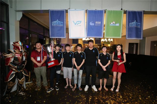 Dota2：历届巅峰联赛回顾：别墅、基友与dota