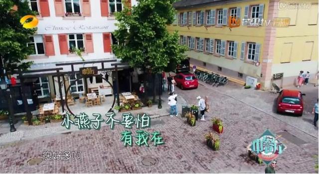 《中餐厅2》首播双网第一口碑征服海外 还火了一只“复读鸡”！