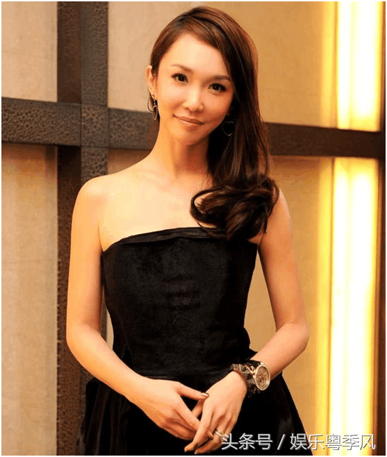 她曾是新加坡第一美女，出道30年无绯闻，今47岁依旧美若少女！