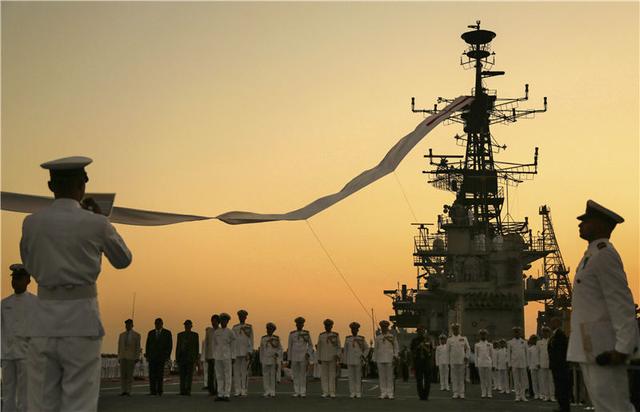 龙与象的相遇：中印竞合关系的未来