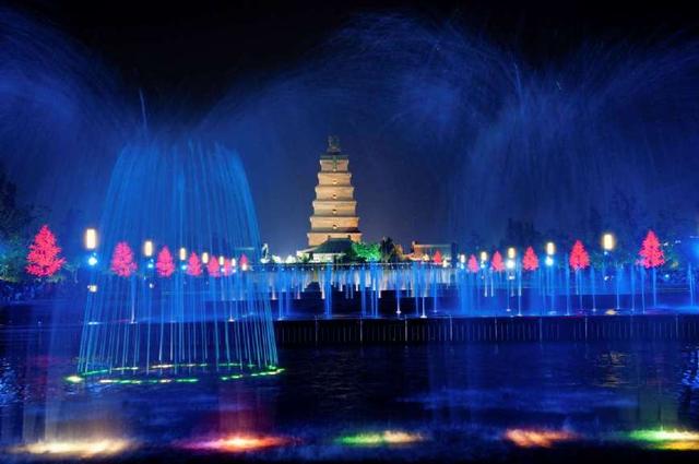 绚丽梦幻：盘点世界各地20处宏伟而震撼的喷泉，中国两处上榜！