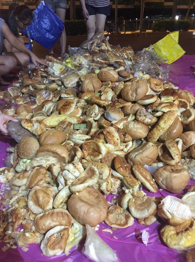 进了垃圾桶的面包还能吃？新加坡拯救面包大作战究竟是啥套路？