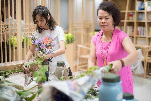 越秀｜炎炎夏日何不制作一束鲜花给自己的生活增添一抹芬芳和艳丽