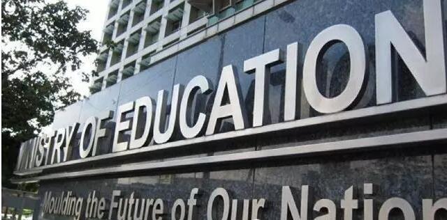 新加坡学生负担太重，要检讨理工毕业生评估标准了