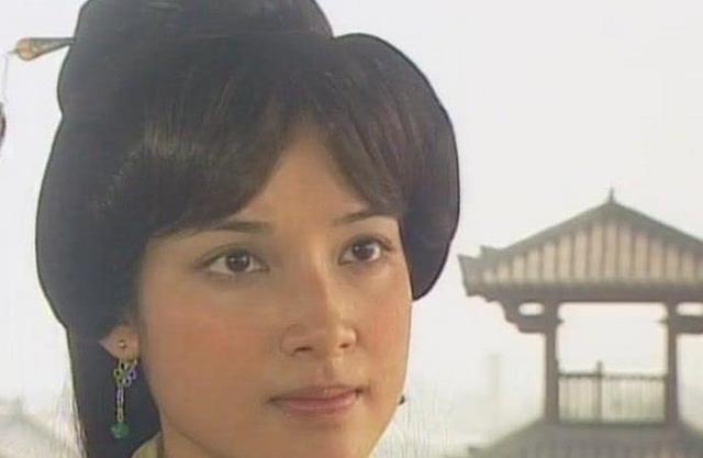 丈夫家族破产，曾经的女主角八年后重归荧屏！
