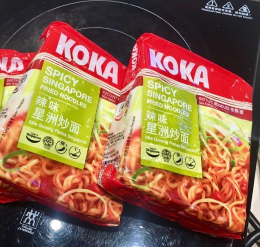 深夜炮制黑暗料理之新加坡辣味星洲炒面，晚上做的饭都是黑暗料理