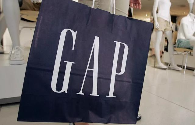 Gap业绩持续低迷；Gucci超过Chanel成市场热度最高的奢侈品牌；近20个华人品牌将加入纽约时装周