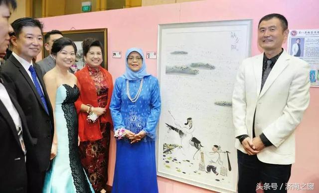 中国画家张立 向新加坡总统哈莉玛赠送《访友图》