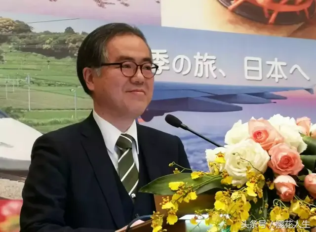 荣宝斋《艺术品》杂志专题评议日本自作汉诗书法家石塚英树作品