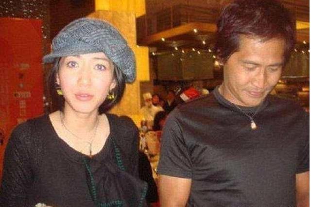 他们“比丈母娘的年龄大”：4号迎娶了“干女儿”，2号“师生恋”