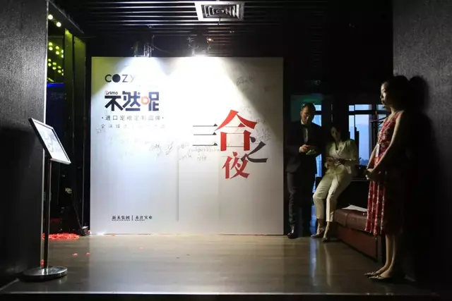 喏，你们要的原装进口宠粮，PRIMO全球采购定制 听你的，不然呢