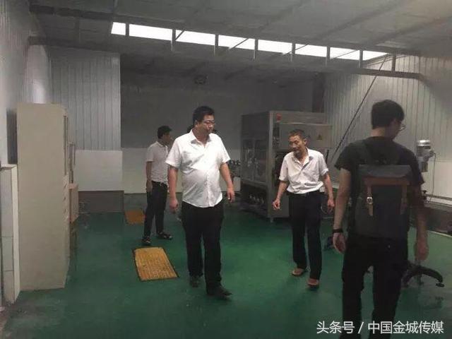 灵宝市玉瑞公司与新加坡公司成功签署合作协议