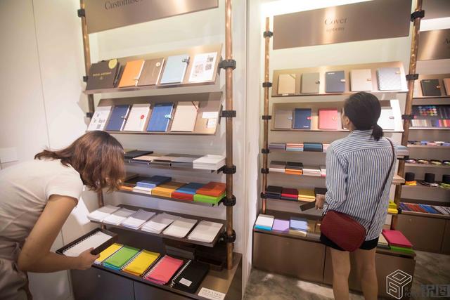 中国移动支付有多发达 新加坡人来中国开店被告知“不要带钱包”