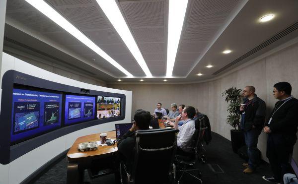 出海记｜业绩惊艳 华为取代苹果成全球第二大智能手机厂商
