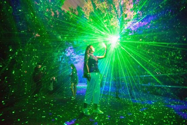 随手一拍就是大片！新加坡这个新晋“网红”打卡地超梦幻