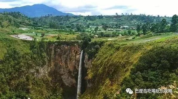 你知道印尼最大的火山口湖、淡水湖在哪吗？