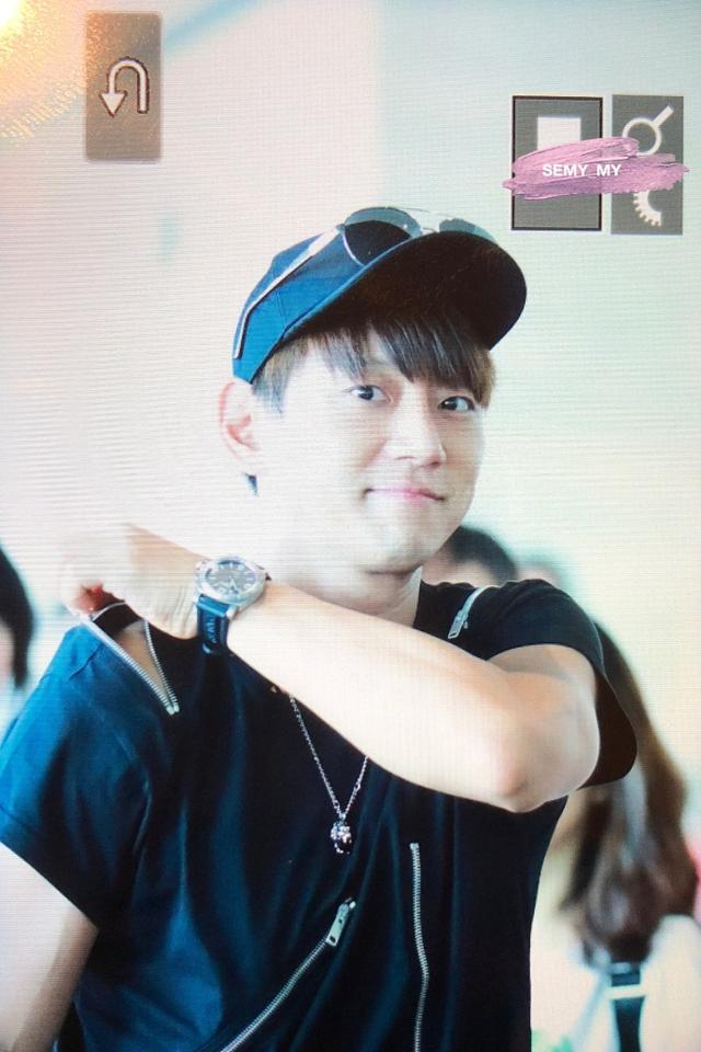 180819 阳光宝宝回家了 黄致列结束新加坡演唱会返韩