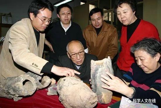 史家心语｜柯俊访谈录：钢铁大师的科技史情缘
