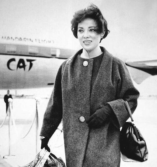 李香兰的人生有多传奇？回日本后的经历更加丰富