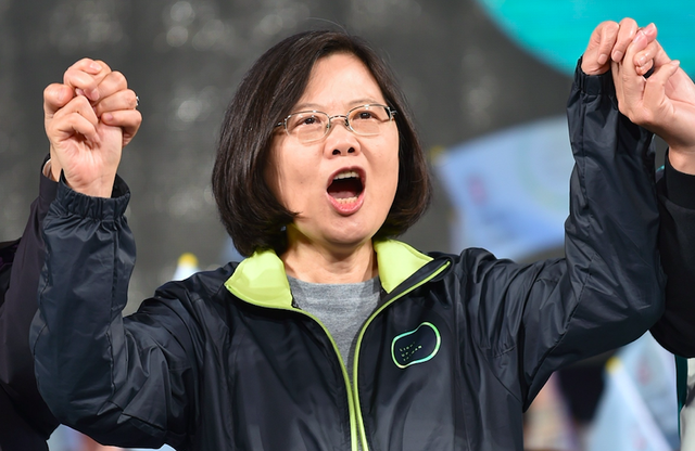 靠“篡改历史教材”，蔡英文能教育出更多支持自己的“天然独”？