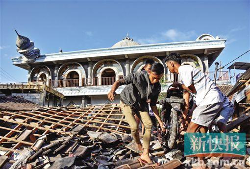 印尼龙目岛8天内第二震 已致98人遇难