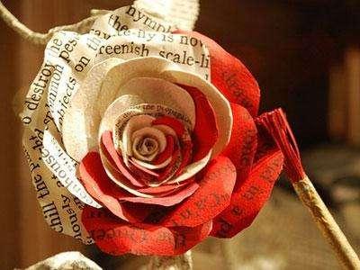 三分钟读懂《红玫瑰与白玫瑰》