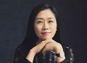 地产女王罗韶颖加冕迪马董事长 揭秘她的背景和玫瑰江湖