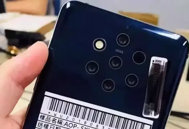 iPhoneXs拆机，电池缩水续航增加；美团市值超越京东｜Fan资讯