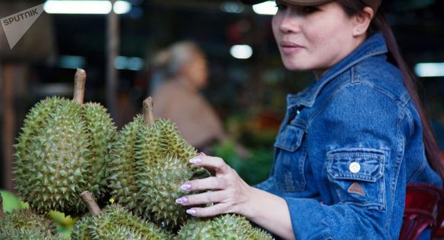 美国女子走遍亚洲12国探寻最美味榴莲