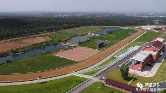 中国航协航空飞行营地、太原理工大学玉龙国际赛马学院在右玉揭牌