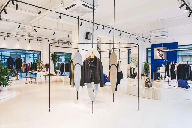 服饰行业坐“火箭”了？35个企业上半年“涨”不停！