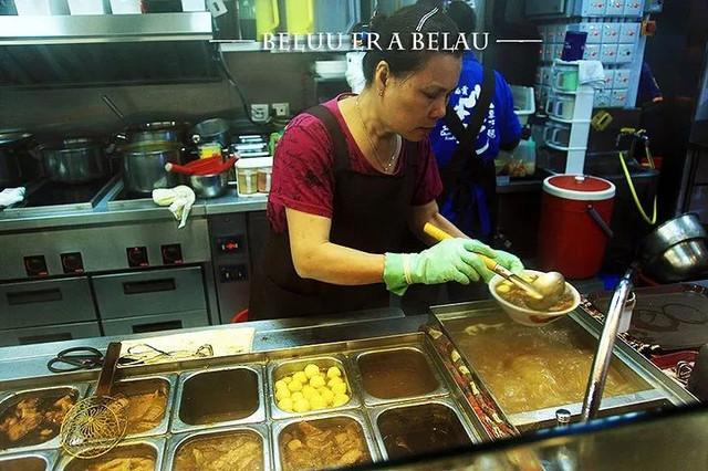 这个美食宝地不光有价廉物美的海鲜排档，这里原来还是“上山下海”的隐世天堂！