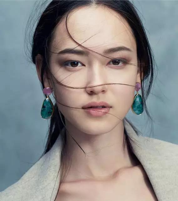 Chanel御用模特Fiona Fussi，完美诠释比漂亮更高级的美丽是气质