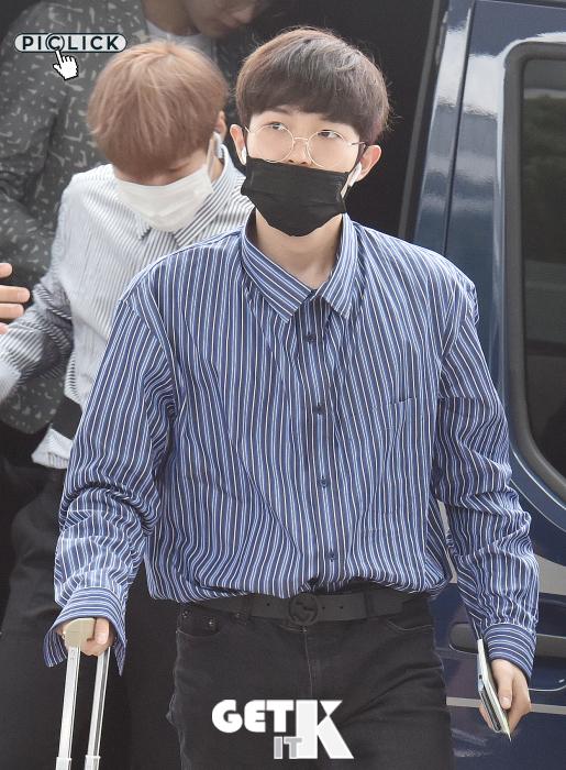 WANNA ONE 金在奂，好像刚睡醒的小宝宝