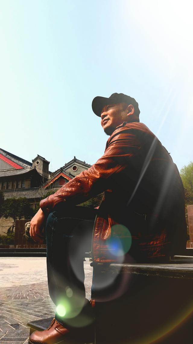 著名音乐人何虹卫原创音乐MV《郑在执行》被最高人民法院传播推广
