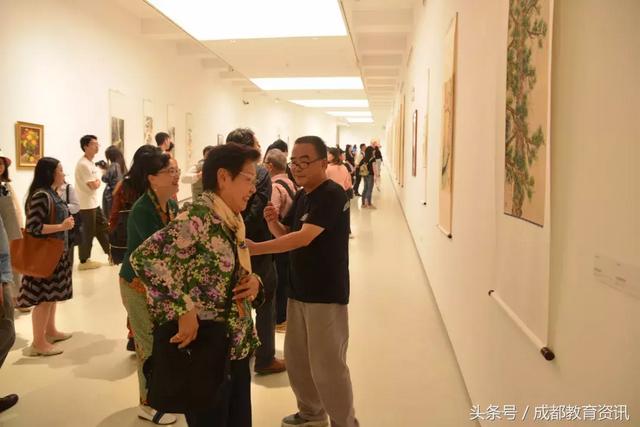 “‘赤道情怀’——新加坡缤纷风物美术展”隆重开幕