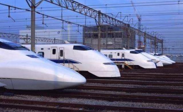 马来西亚想干啥？向中国贷款3次还不够，国民：直接让中国接手吧