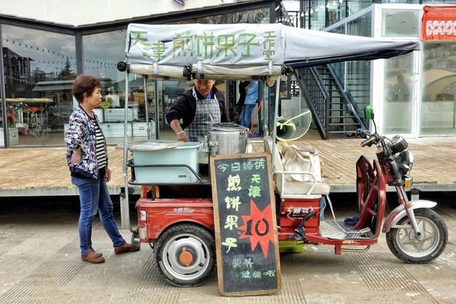 闲置荒地变身“最美菜市场”，逛市集才是大理人最常见的社交方式！