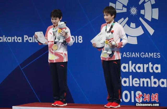 燃情｜亚运冠军的“追星”之路，给所有迷妹们上了一课……