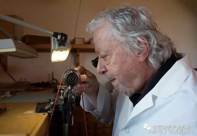 工匠精神：传奇独立制表师的一生情缘