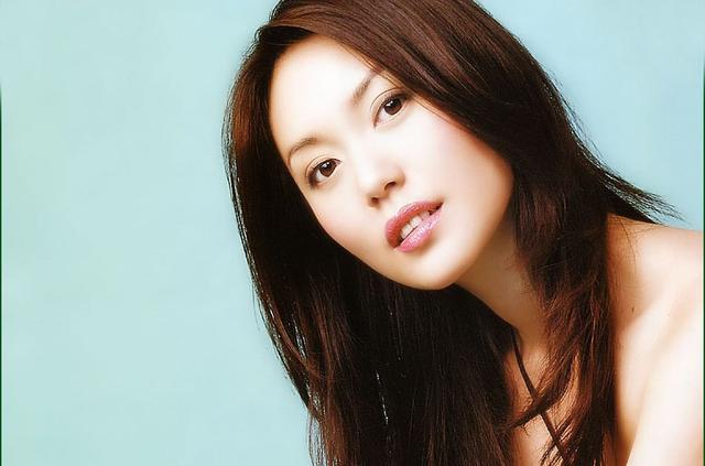 新加坡一姐，王晶都夸她比范文芳美，嫁老外却活成豪门女星的典范