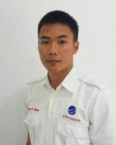 印尼海啸丨21岁的“英雄”空管员，指挥飞机安全起飞后遇难