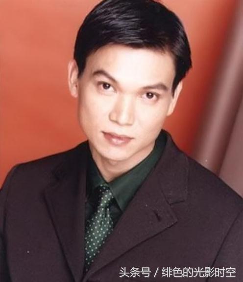 五夺影帝的国宝级演员 年近60仍未婚 曾剃度出家 现在餐厅当义工