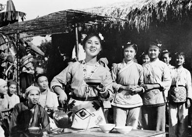 曾因艺名太“土”气哭：电影《刘三姐》主演追忆拍剧苦乐往事