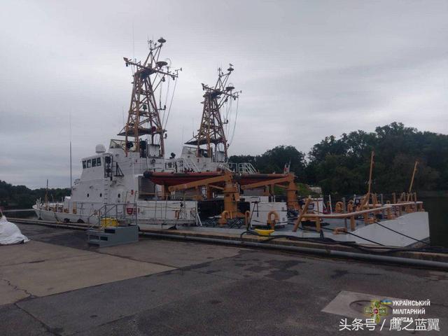美国海岸警卫队向乌克兰海军移交两艘退役的“岛”级巡逻艇