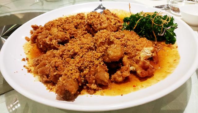 新加坡的消费高吗？人均消费850元人民币的新加坡菜长啥样？